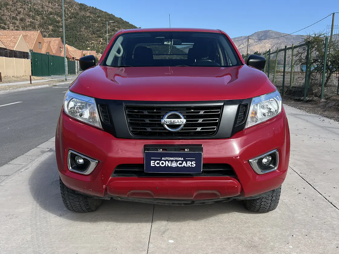 Nissan NP 300  SE / Año 2017 8