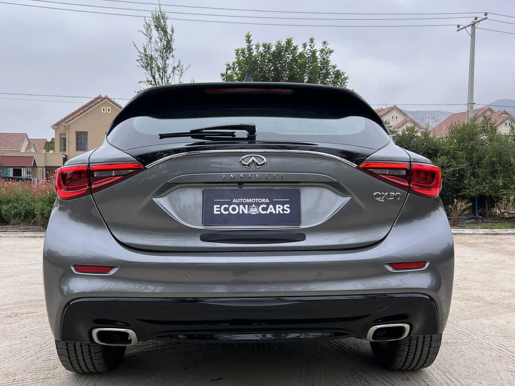 Infiniti QX30 1.6 AT / Año 2017 3