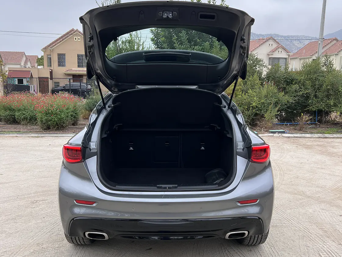 Infiniti QX30 1.6 AT / Año 2017 5