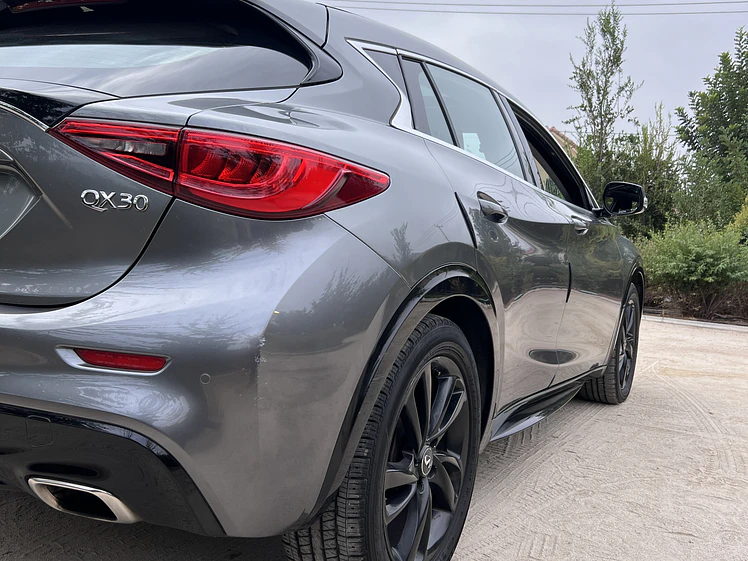 Infiniti QX30 1.6 AT / Año 2017 10