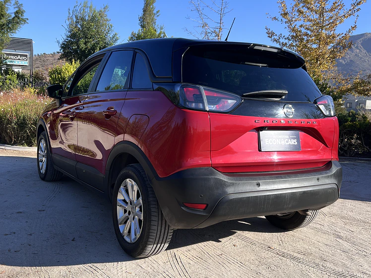 Opel Crossland 1.2 Automatico / Año 2022 4