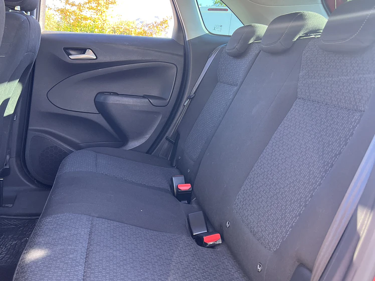 Opel Crossland 1.2 Automatico / Año 2022 15
