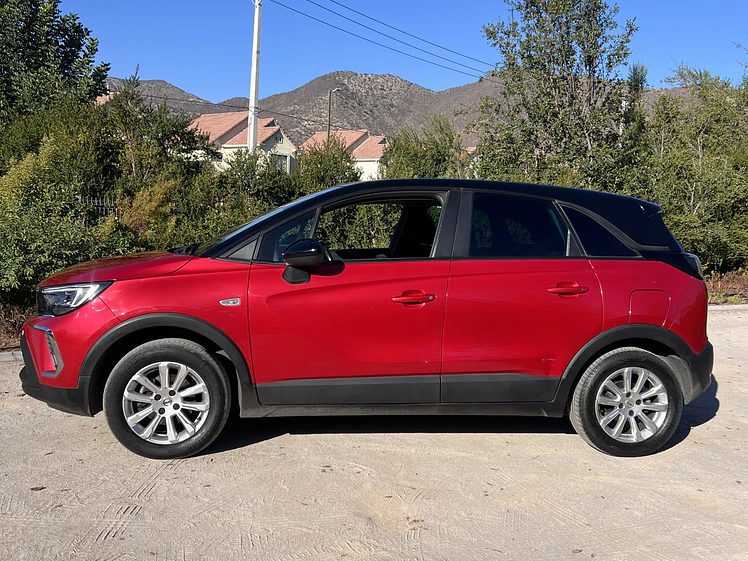 Opel Crossland 1.2 Automatico / Año 2022 10