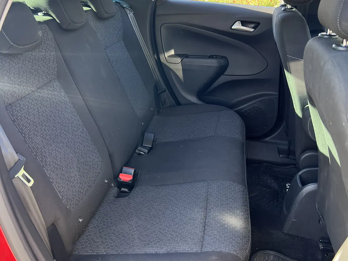 Opel Crossland 1.2 Automatico / Año 2022 12