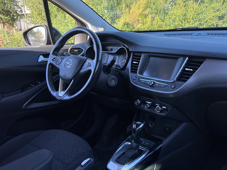 Opel Crossland 1.2 Automatico / Año 2022 21