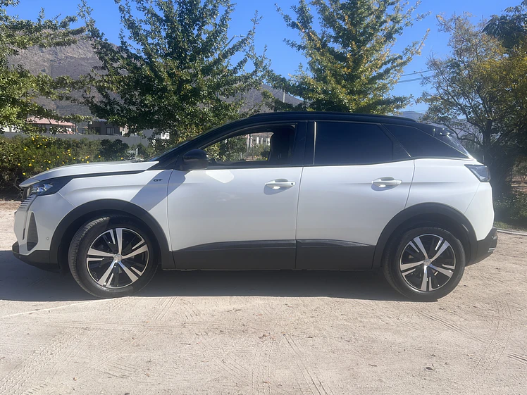 Peugeot 3008 GT Automático / Año 2023 9