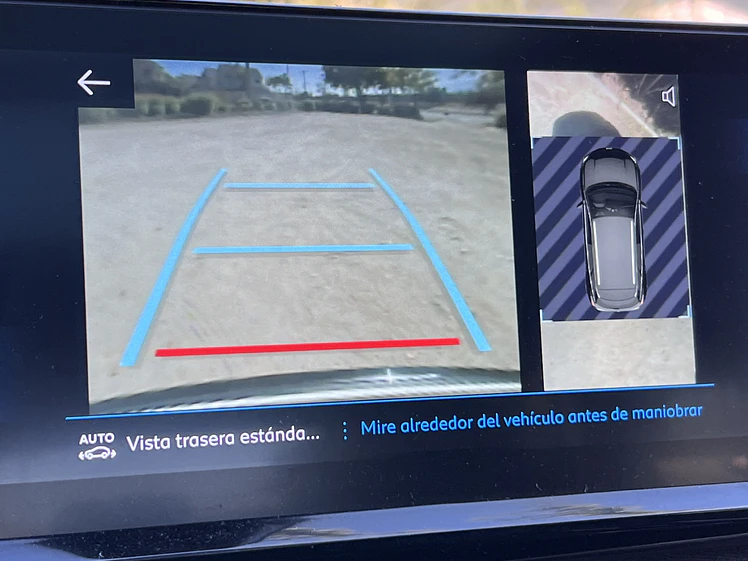 Peugeot 3008 GT Automático / Año 2023 16