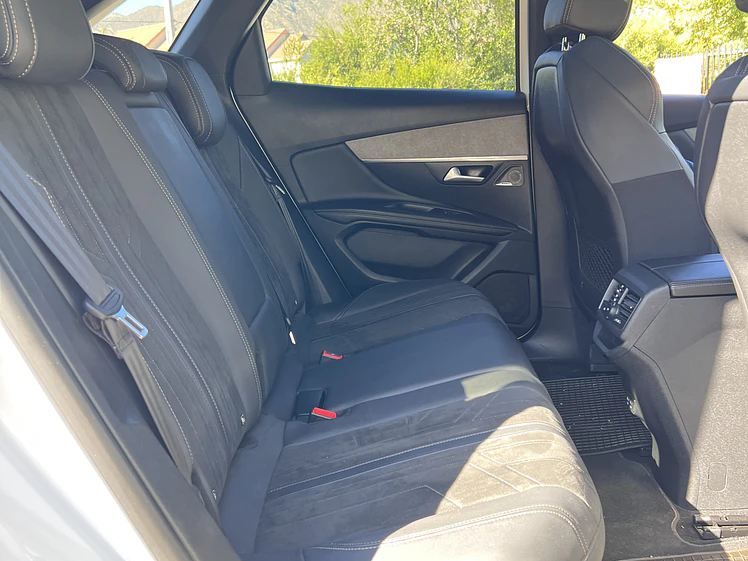 Peugeot 3008 GT Automático / Año 2023 18