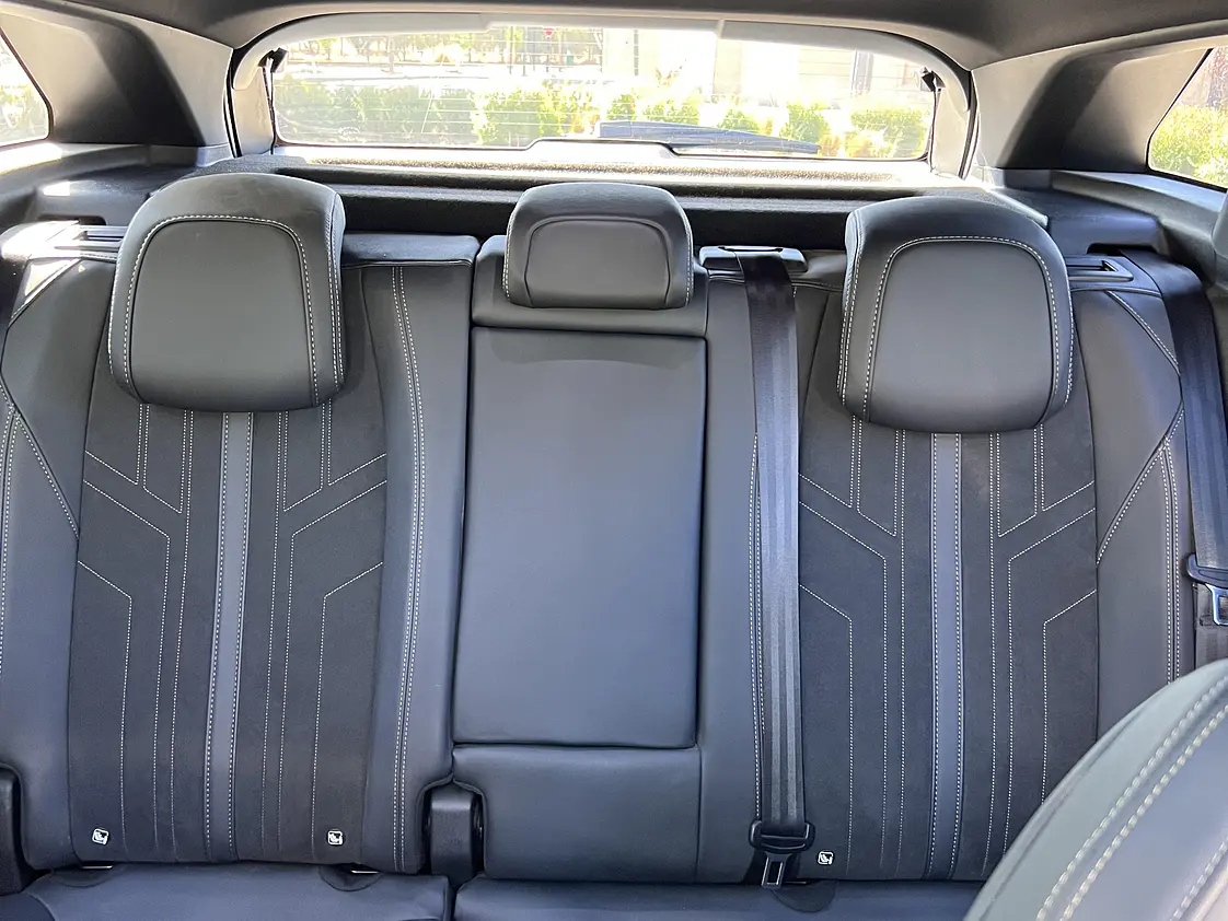 Peugeot 3008 GT Automático / Año 2023 20