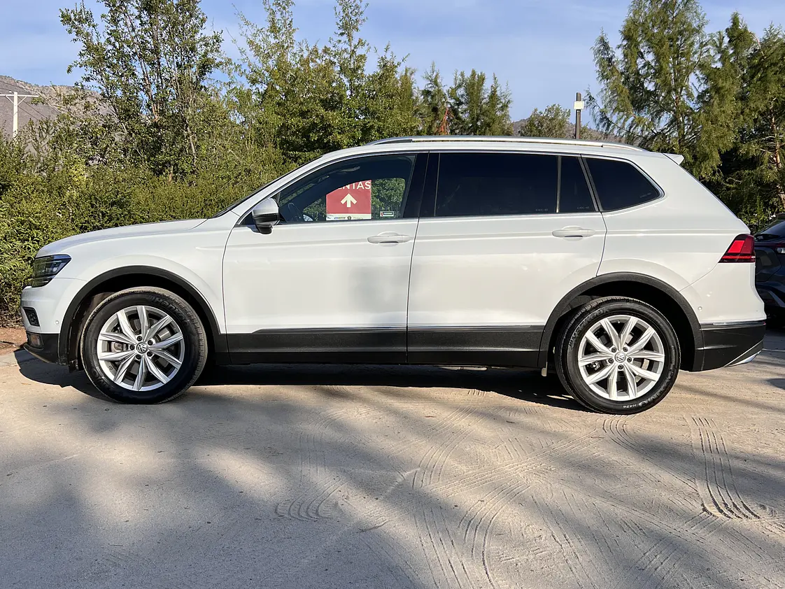 Volkswagen Tiguan Limited / Año 2018 2