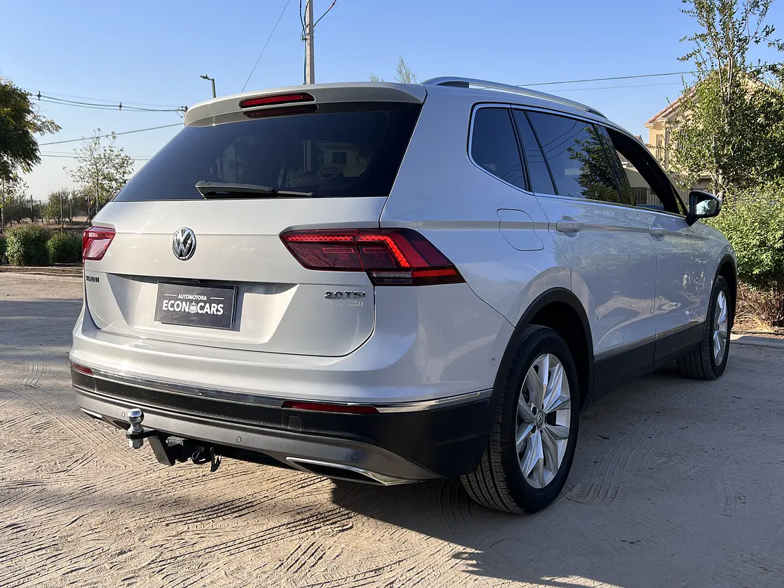 Volkswagen Tiguan Limited / Año 2018 5