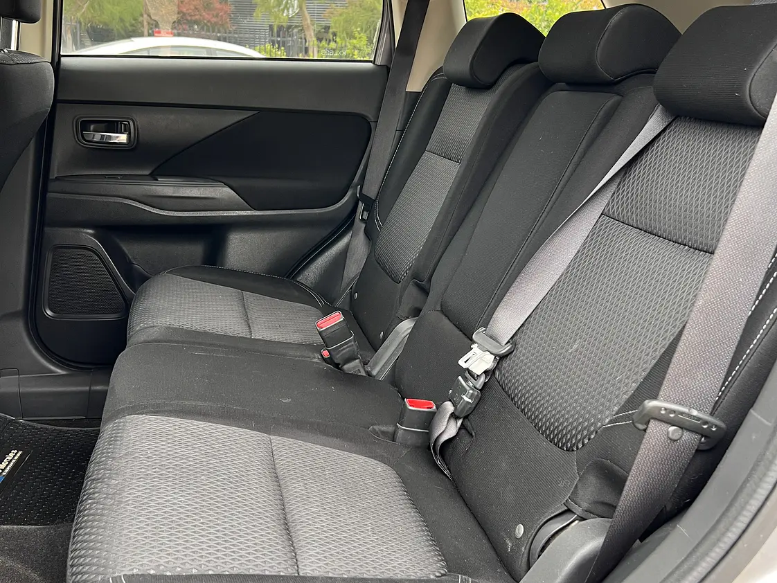 Mitsubishi Outlander 2.0 MT / Año 2019 19