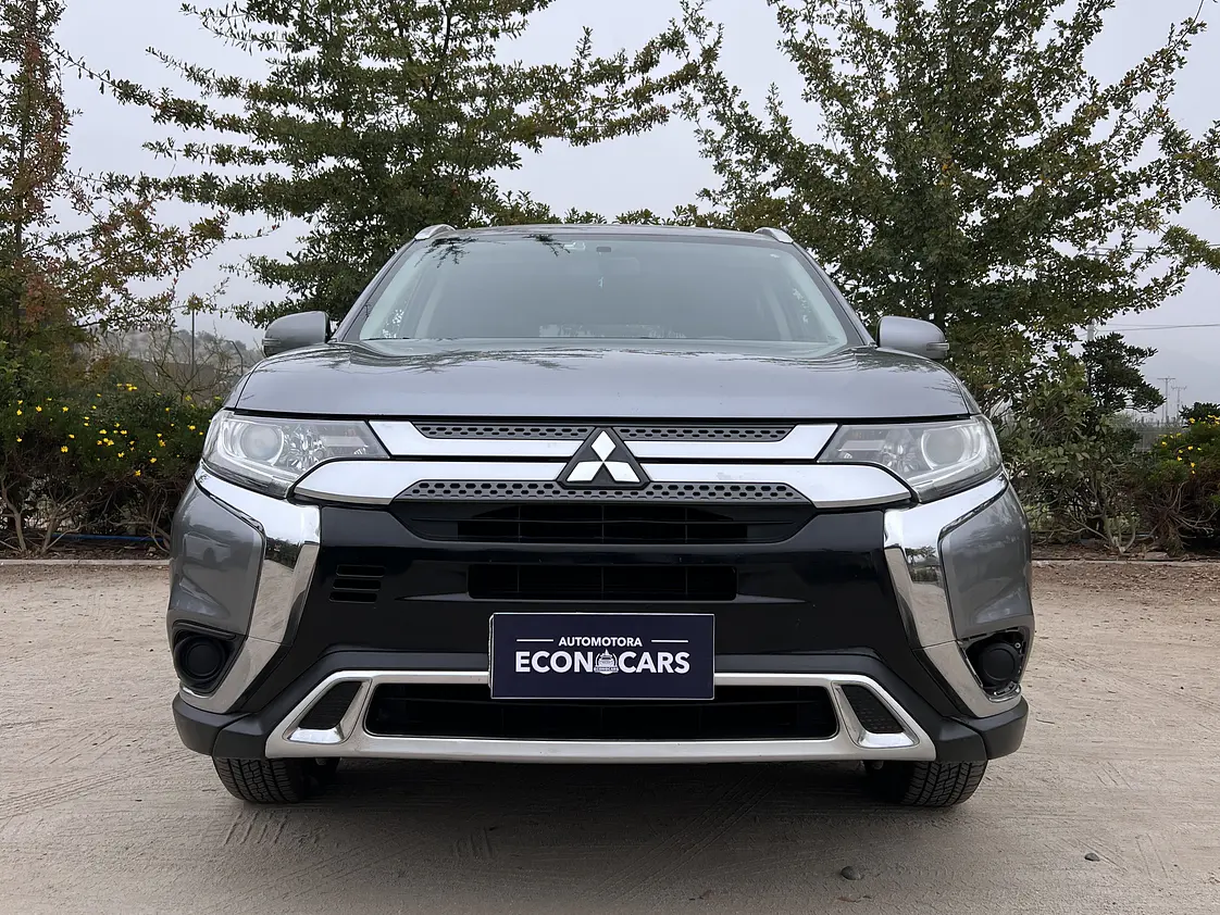 Mitsubishi Outlander 2.0 MT / Año 2019 7