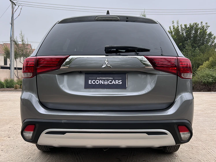 Mitsubishi Outlander 2.0 MT / Año 2019 2