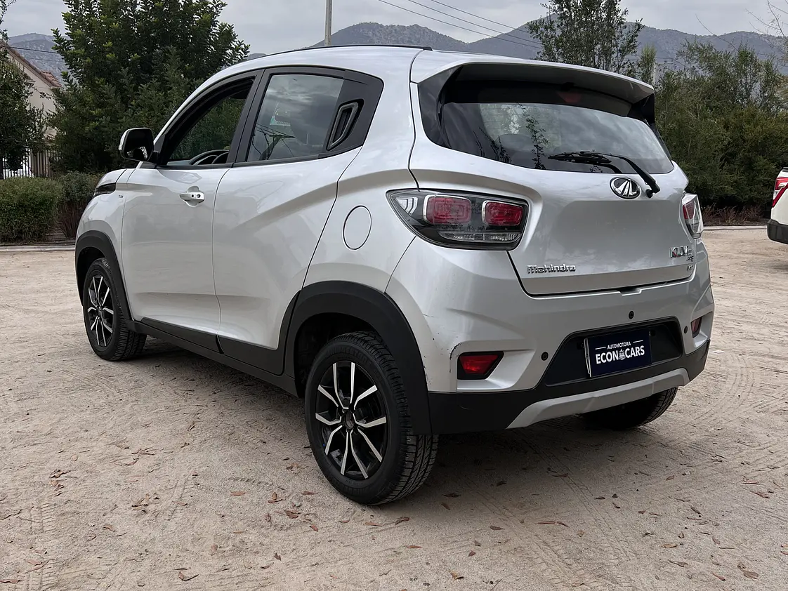 Mahindra KUV 100 / Año 2020 9