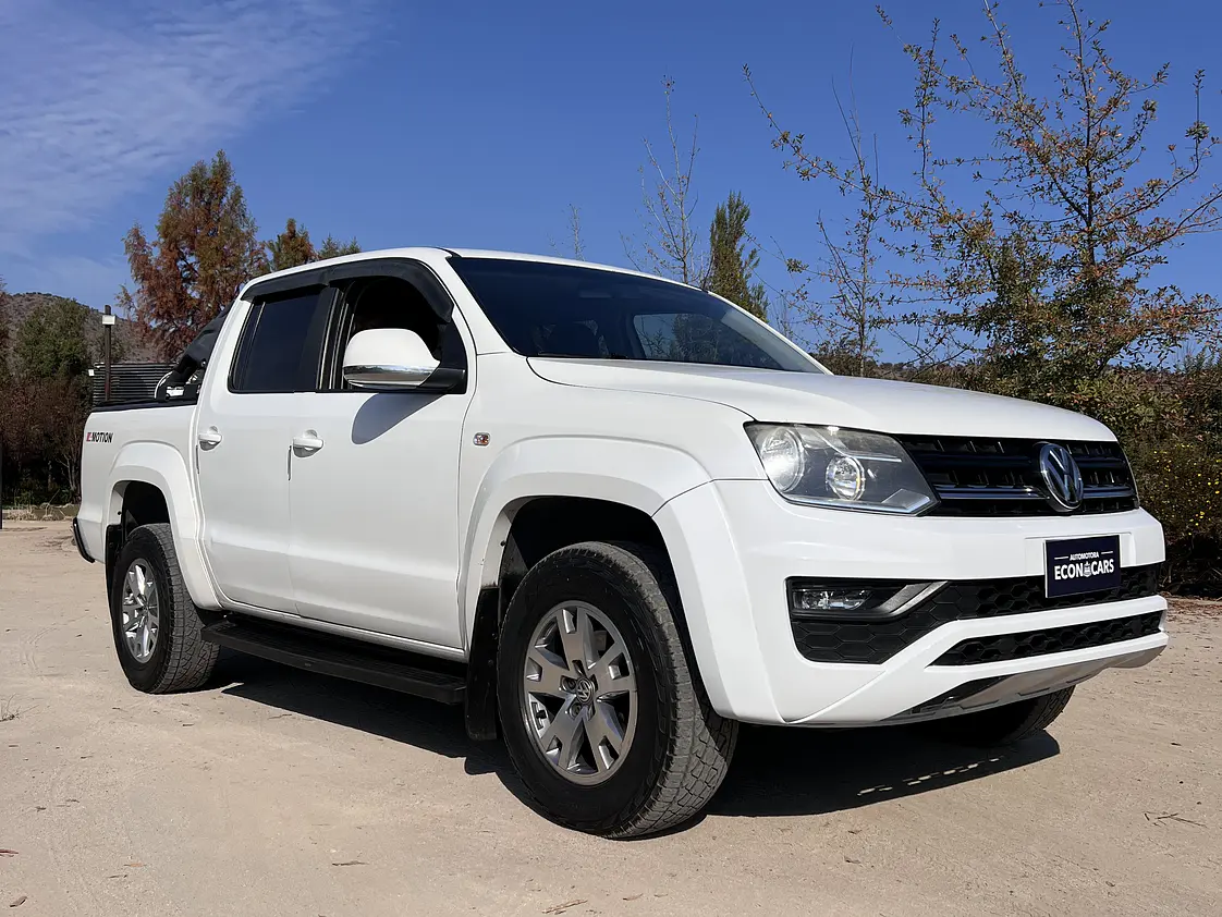 Volkswagen Amarok 4x4 TDI 2.0 / Año 2018 3