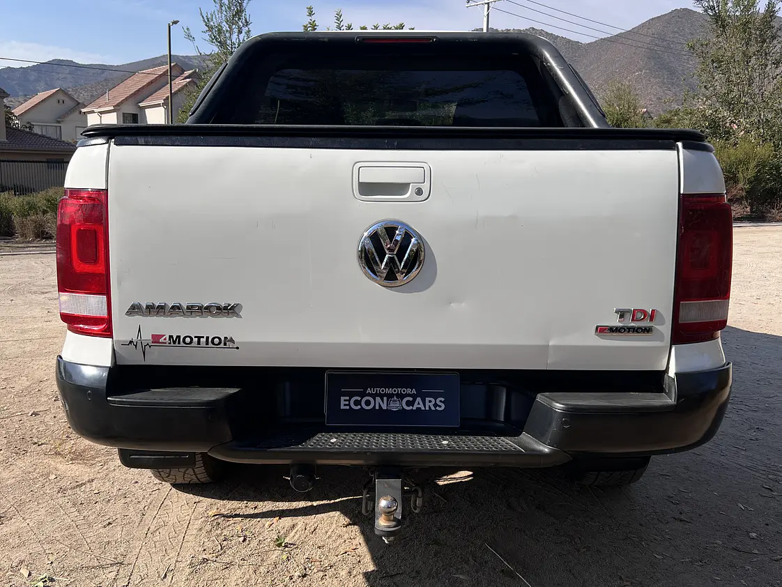 Volkswagen Amarok 4x4 TDI 2.0 / Año 2018 8