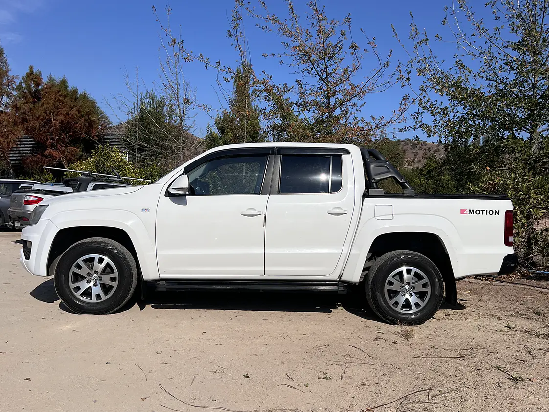 Volkswagen Amarok 4x4 TDI 2.0 / Año 2018 10