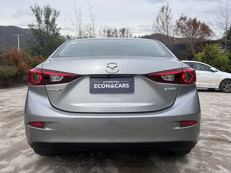Mazda 3 Sedan Automatico / Año 2015 6