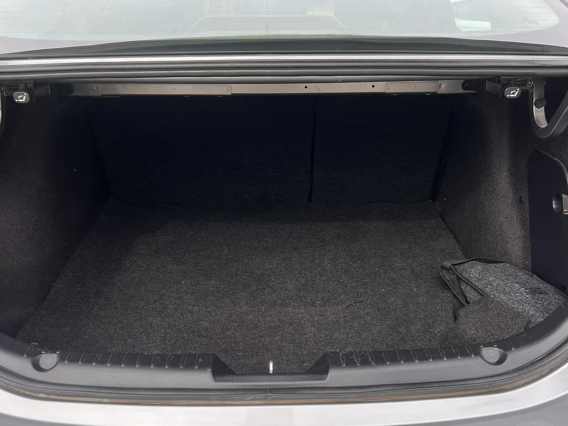 Mazda 3 Sedan Automatico / Año 2015 8
