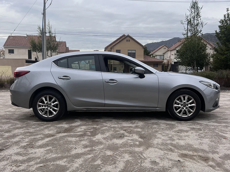 Mazda 3 Sedan Automatico / Año 2015 13