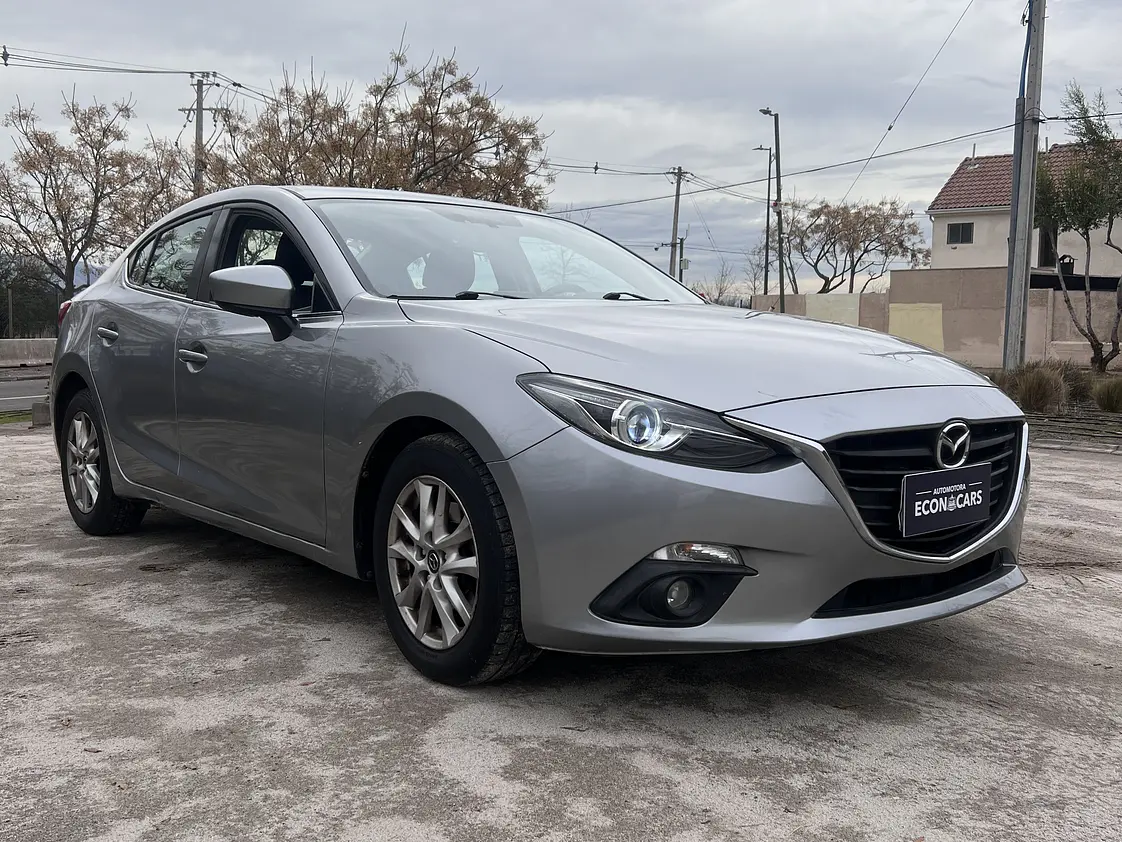 Mazda 3 Sedan Automatico / Año 2015 14