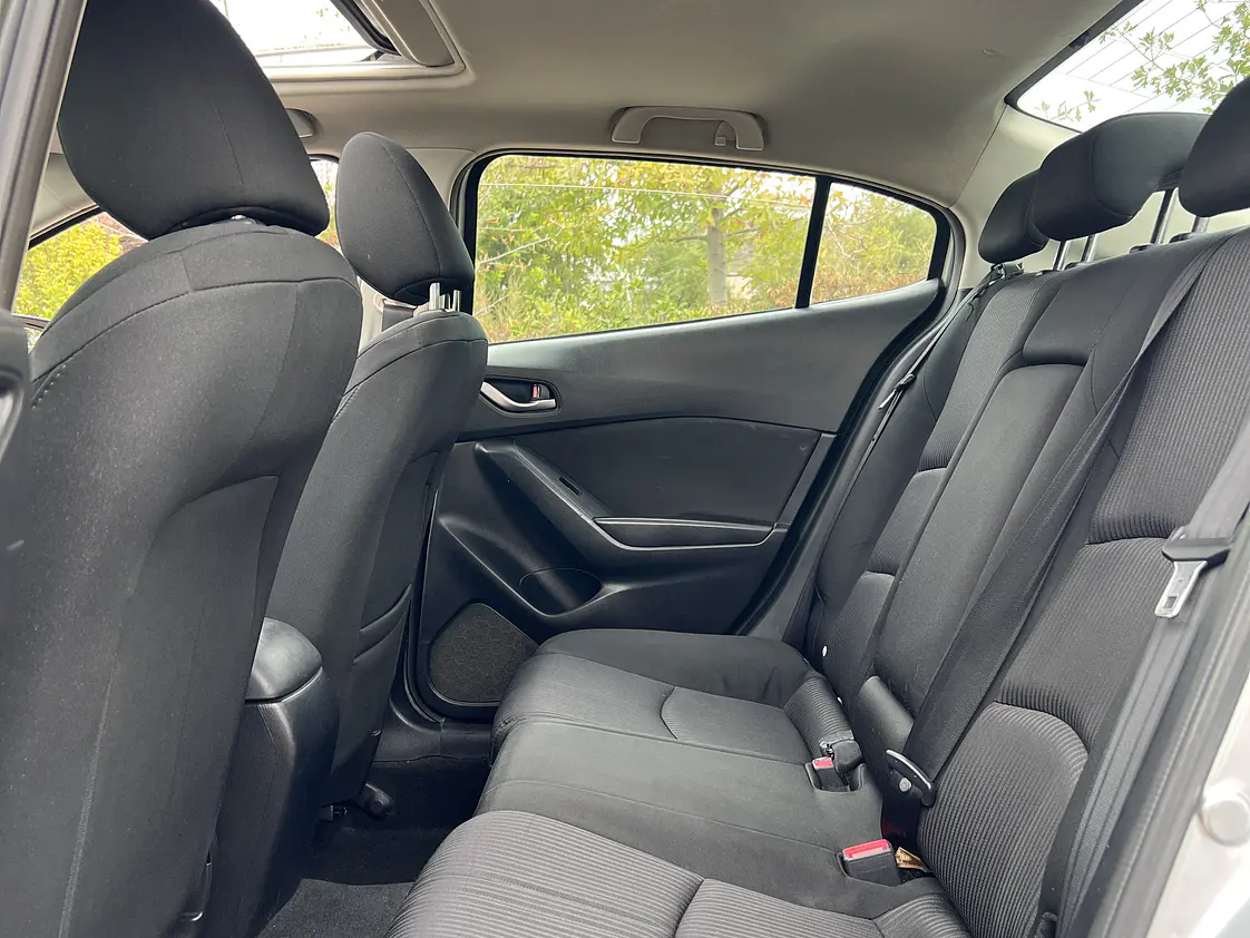 Mazda 3 Sedan Automatico / Año 2015 30