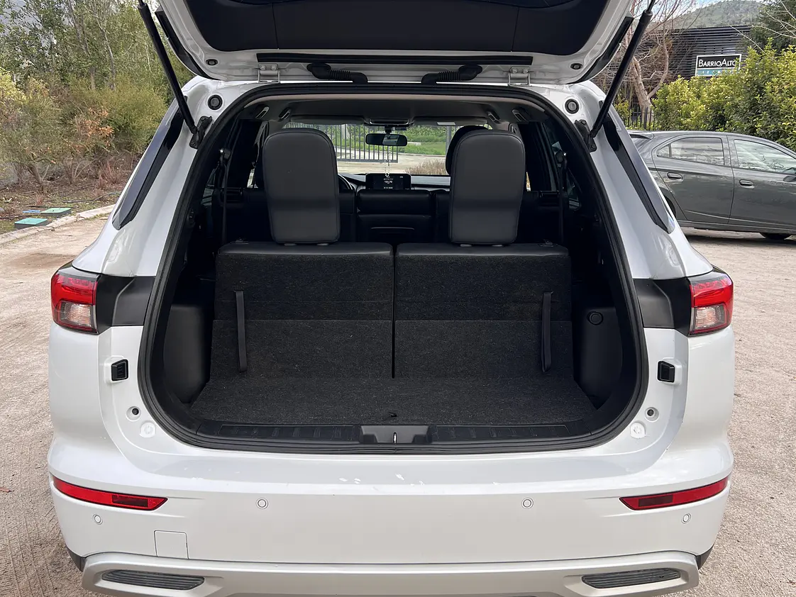 Mitsubishi Outlander GLX Automatico / Año 2023 8