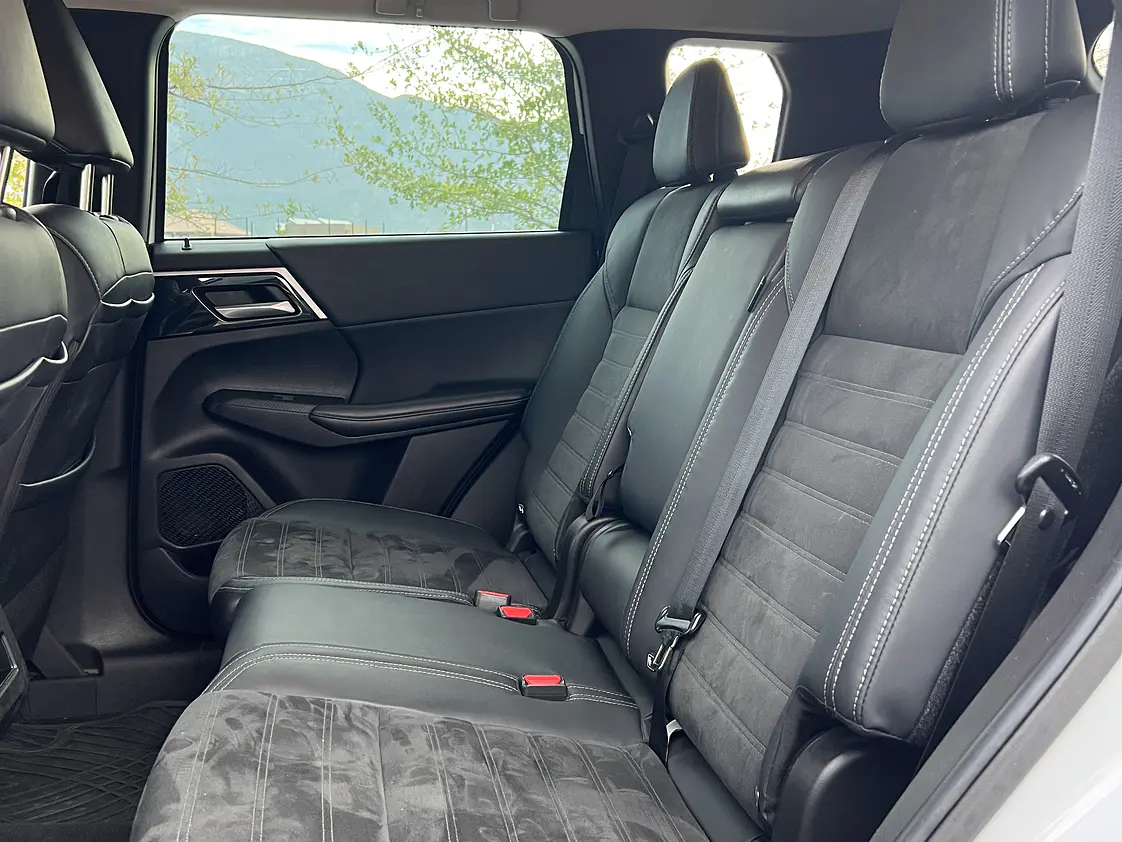 Mitsubishi Outlander GLX Automatico / Año 2023 11