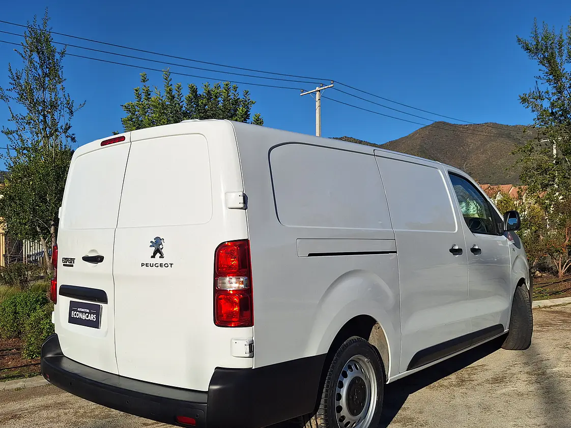 Peugeot Expert 2.0 Premium Diesel / Año 2023 20