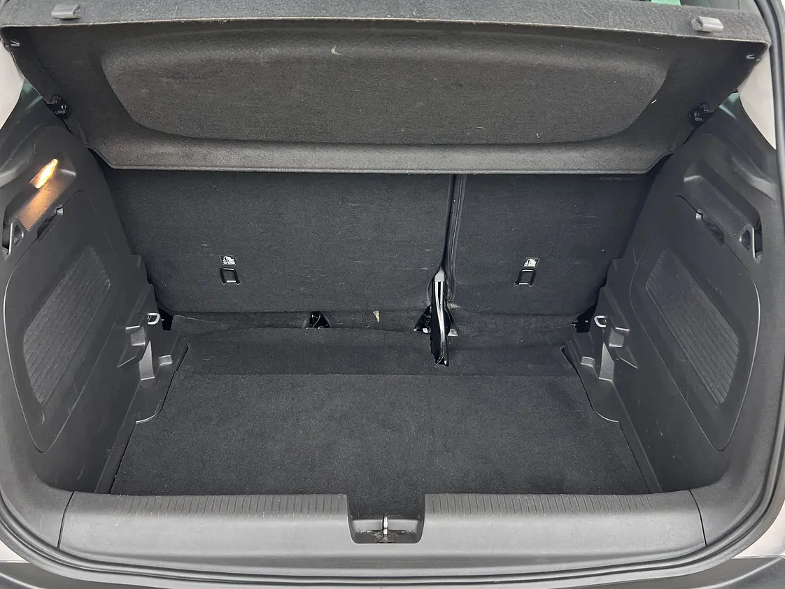 Opel Crossland X Diesel / Año 2021 24