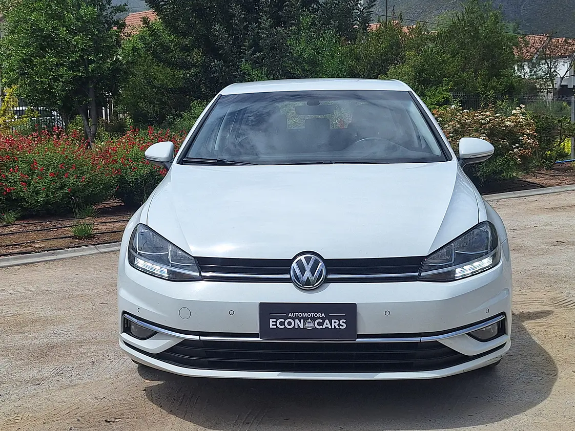 Volkswagen Golf 1.4 Automatico Highline / Año 2021 8
