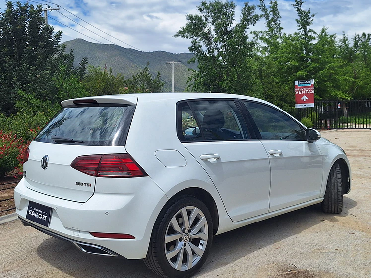 Volkswagen Golf 1.4 Automatico Highline / Año 2021 11