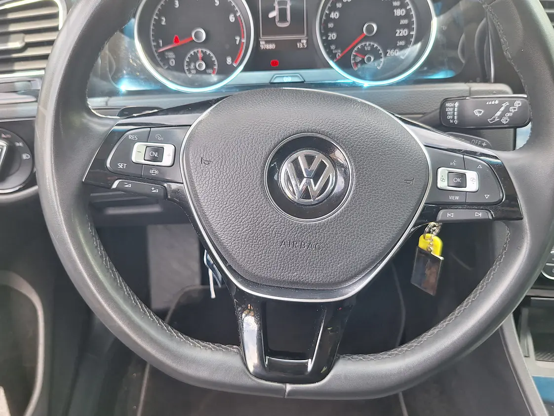 Volkswagen Golf 1.4 Automatico Highline / Año 2021 13