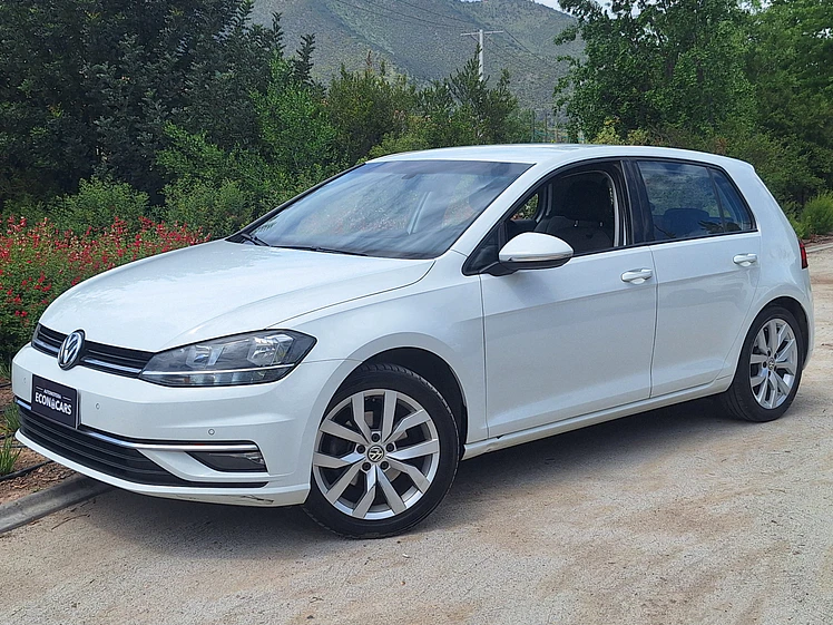 Volkswagen Golf 1.4 Automatico Highline / Año 2021 1
