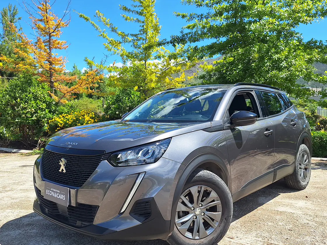 Peugeot 2008 Active 1.2L / Año 2022 1