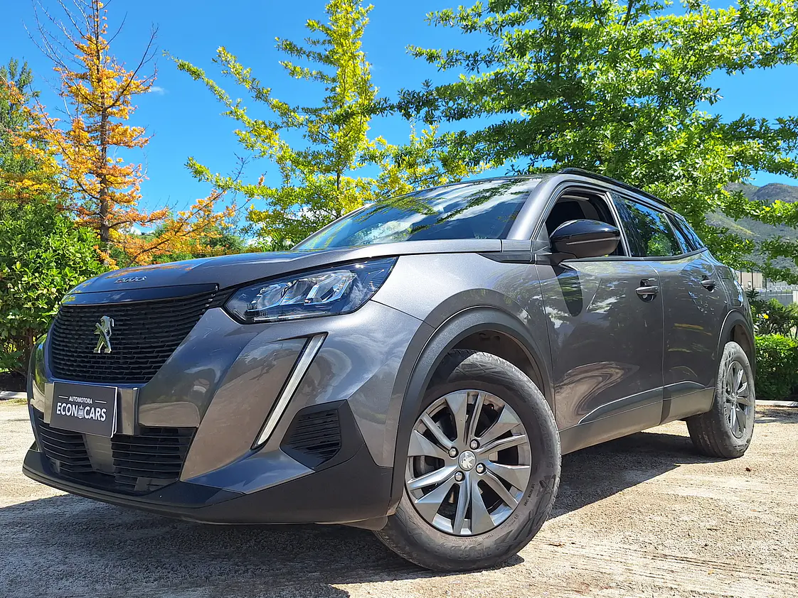 Peugeot 2008 Active 1.2L / Año 2022 3
