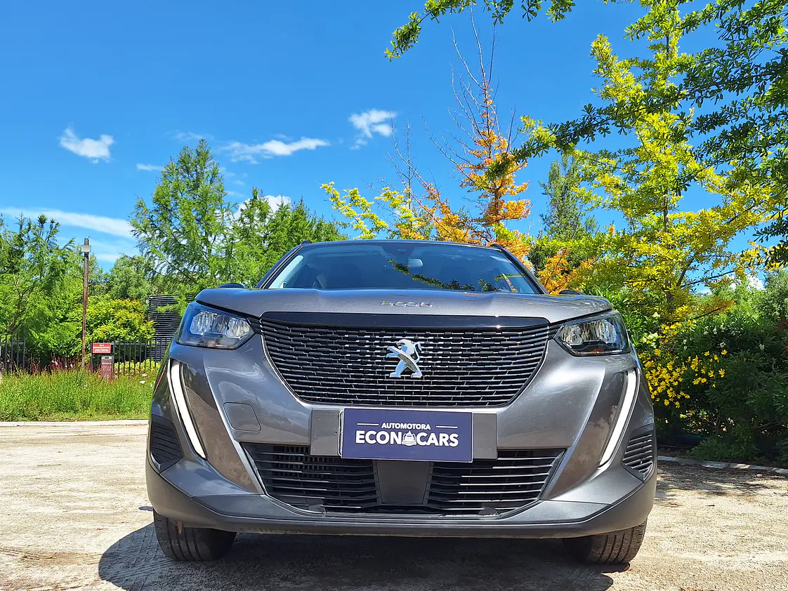 Peugeot 2008 Active 1.2L / Año 2022 10