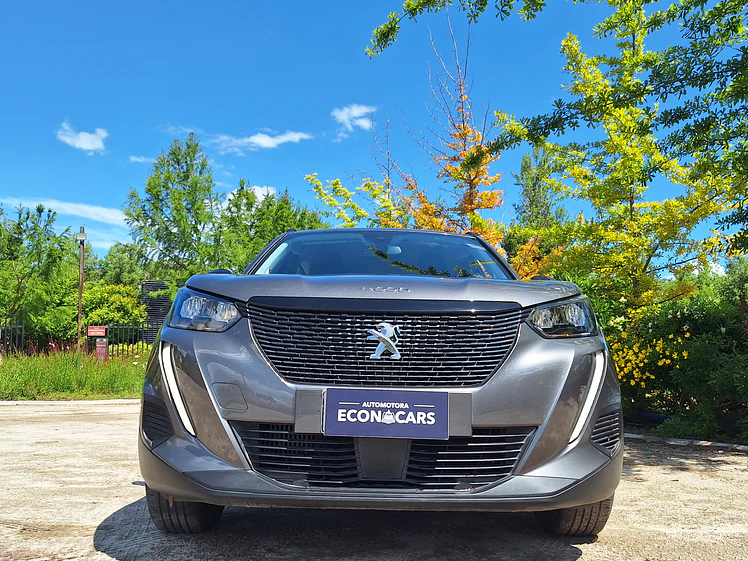 Peugeot 2008 Active 1.2L / Año 2022 10