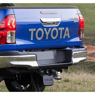 ENGANCHE DE REMOLQUE TOYOTA HILUX REVO 2016/2025