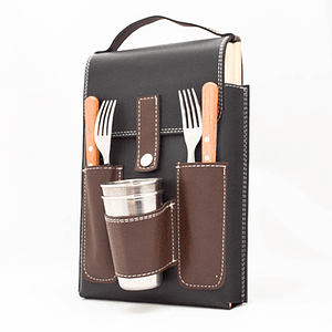 SET DE ASADO DOBLE RECTANGULAR EN ECOCUERO CON LOGO 