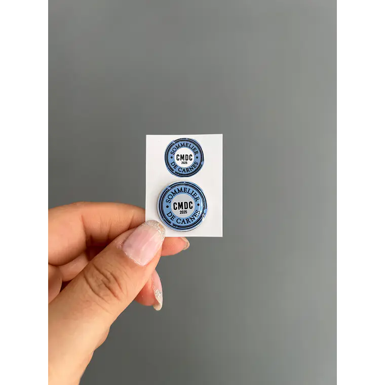 Pin metalico base estandar con logo personalizado 5