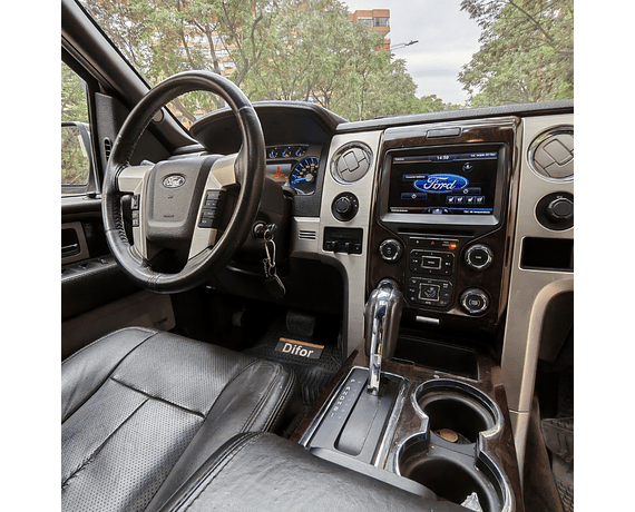 Ford F- 150 Platinum 3.5 Ecoboost 4x4.