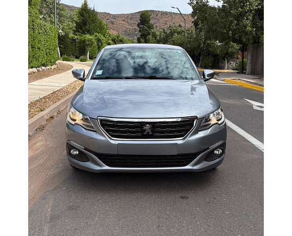 PEUGEOT 301 1.6 ALLURE HDI 4x2 MT