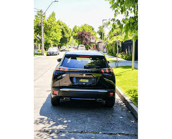 PEUGEOT 2008 1.2 Año 2022