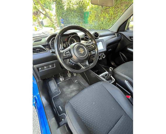 SUZUKI SWIFT GLX 1.0 MT