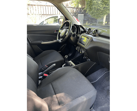 SUZUKI SWIFT GLX 1.0 MT