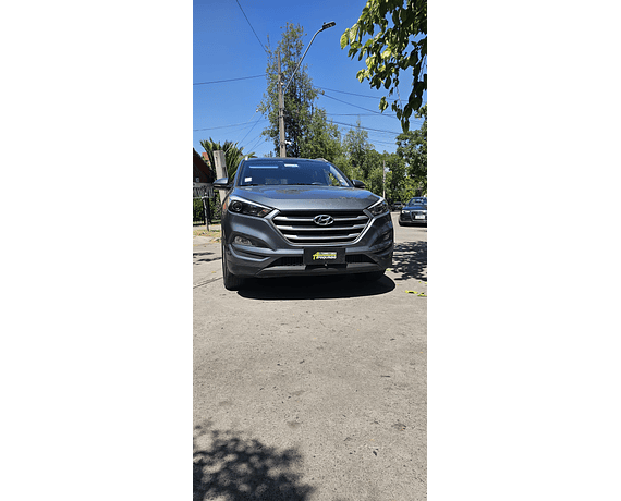 HYUNDAI Tucson 