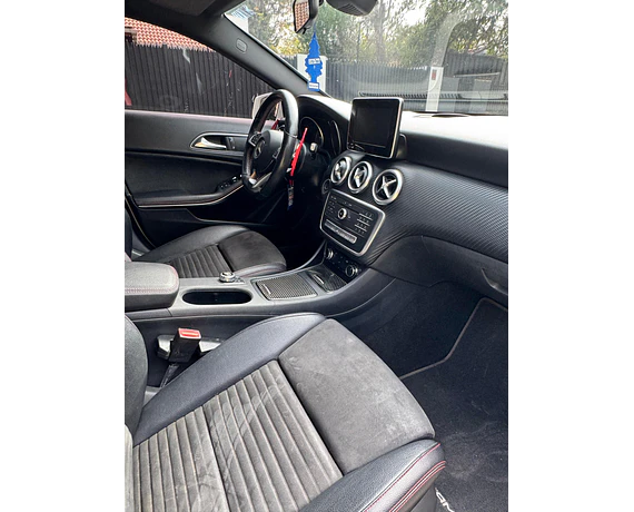 Mercedes benz A 200 2016