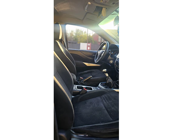 Nissan np 300 2018